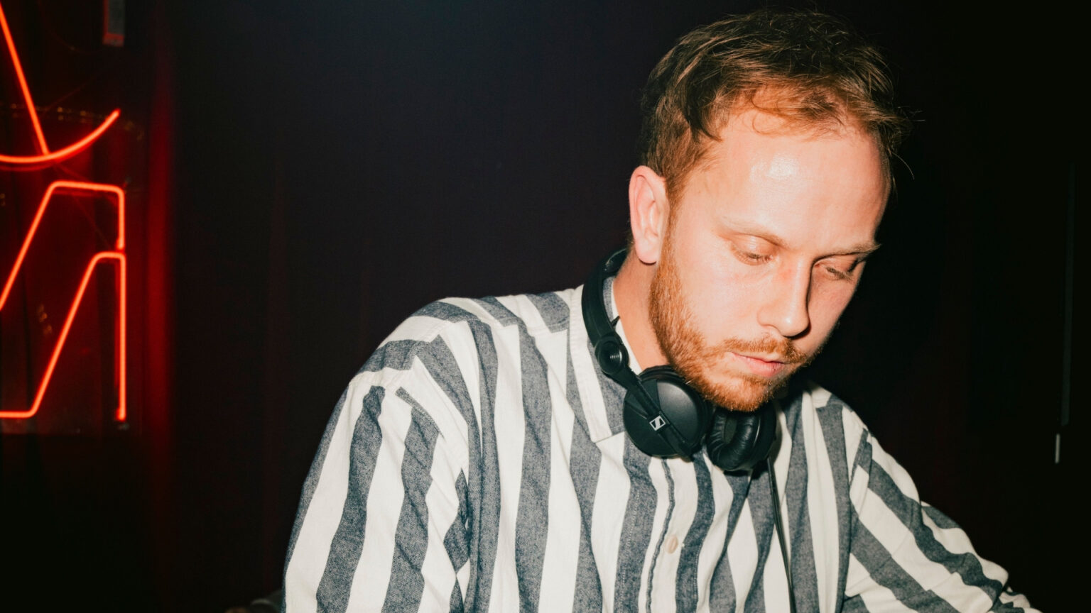 Wildeburg - 1-800 girls